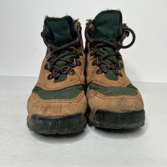 VTG Danner Gore-Tex Brown and Green Ankle Boots Rugged Outdoor Design Size 6.5 - Picture 3 of 7